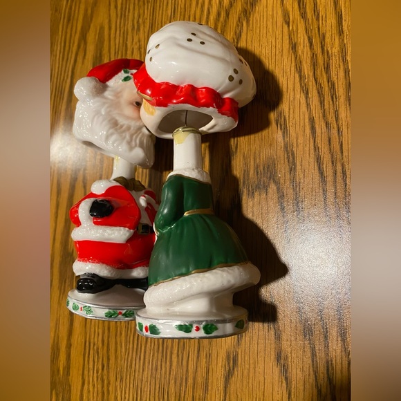 Mr&Mrs.Claus Bobble Heads - Picture 11 of 14